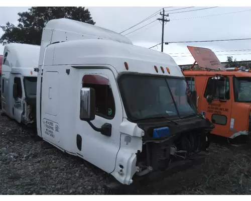 FREIGHTLINER CASCADIA 125 CAB