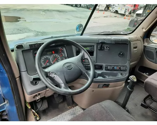 FREIGHTLINER CASCADIA 125 CAB