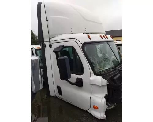 FREIGHTLINER CASCADIA 125 CAB