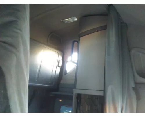 FREIGHTLINER CASCADIA 125 CAB