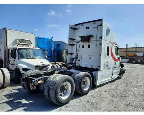 FREIGHTLINER CASCADIA 125 CAB