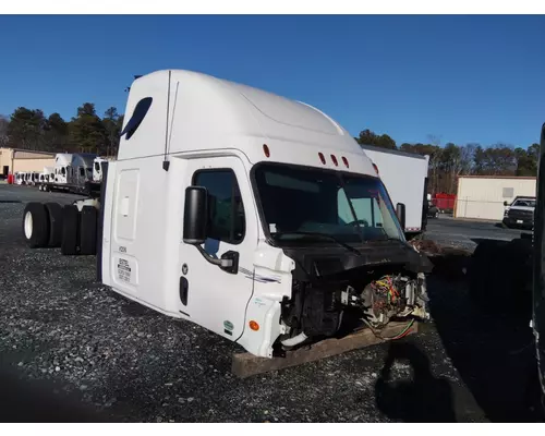 FREIGHTLINER CASCADIA 125 CAB