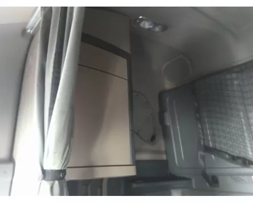 FREIGHTLINER CASCADIA 125 CAB