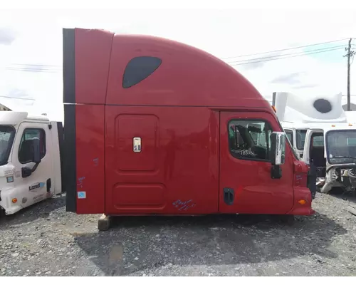 FREIGHTLINER CASCADIA 125 CAB