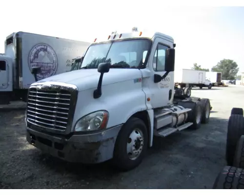 FREIGHTLINER CASCADIA 125 CAB