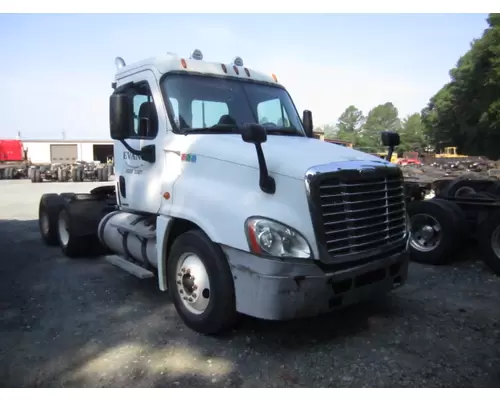 FREIGHTLINER CASCADIA 125 CAB