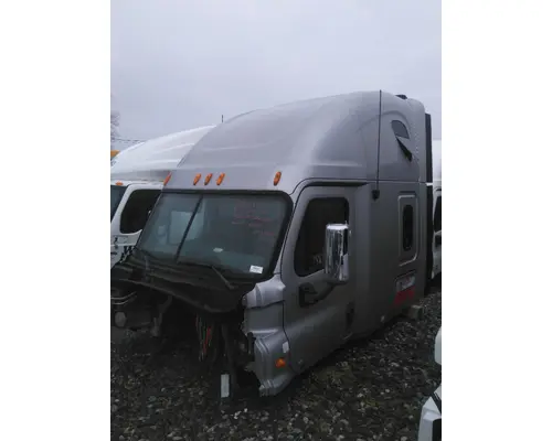 FREIGHTLINER CASCADIA 125 CAB