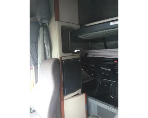 FREIGHTLINER CASCADIA 125 CAB