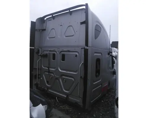 FREIGHTLINER CASCADIA 125 CAB