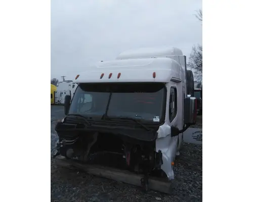 FREIGHTLINER CASCADIA 125 CAB