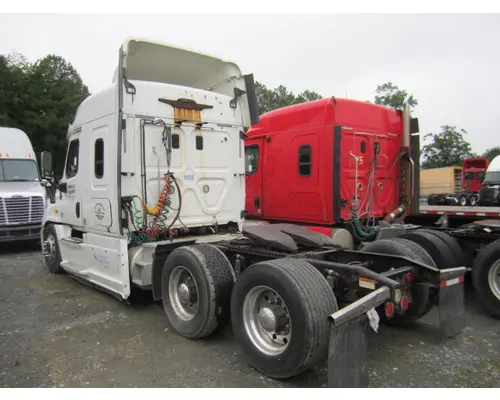FREIGHTLINER CASCADIA 125 CAB