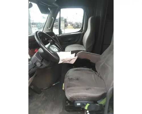 FREIGHTLINER CASCADIA 125 CAB