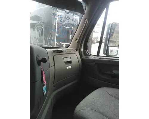 FREIGHTLINER CASCADIA 125 CAB