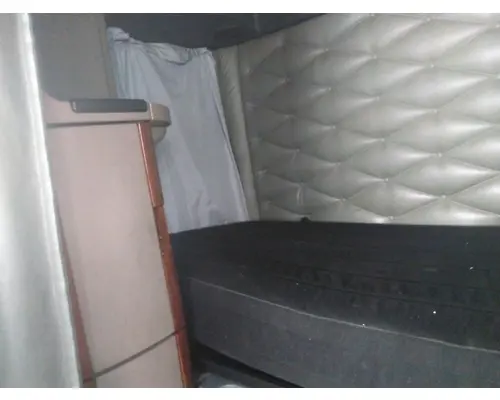 FREIGHTLINER CASCADIA 125 CAB