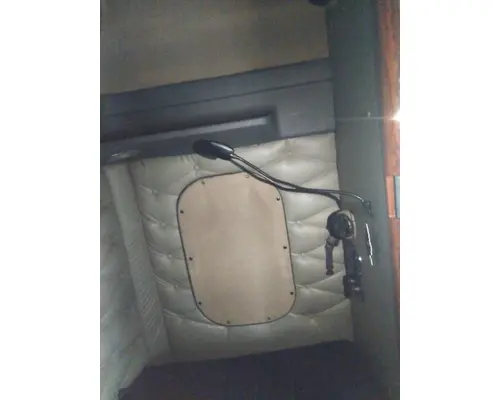 FREIGHTLINER CASCADIA 125 CAB
