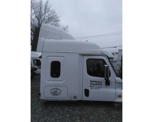 FREIGHTLINER CASCADIA 125 CAB