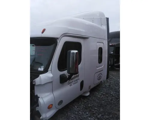 FREIGHTLINER CASCADIA 125 CAB