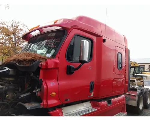 FREIGHTLINER CASCADIA 125 CAB