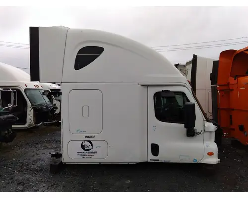 FREIGHTLINER CASCADIA 125 CAB