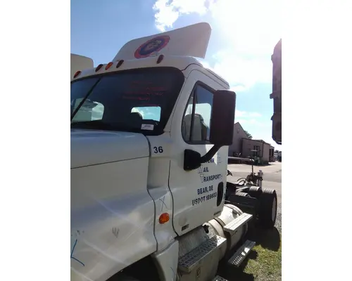 FREIGHTLINER CASCADIA 125 CAB