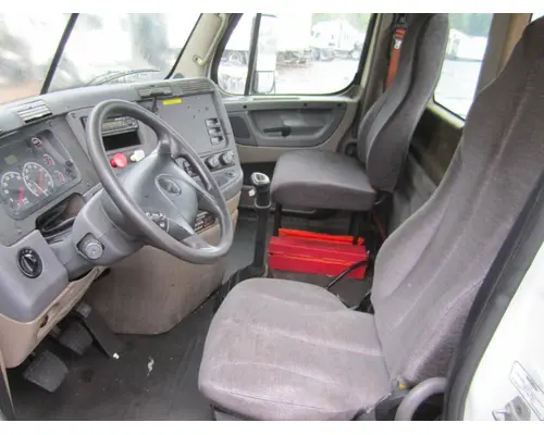 FREIGHTLINER CASCADIA 125 CAB