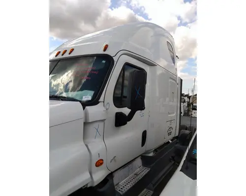 FREIGHTLINER CASCADIA 125 CAB