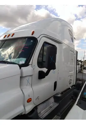 FREIGHTLINER CASCADIA 125 CAB
