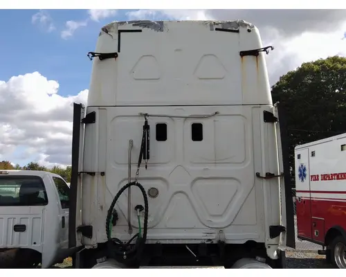 FREIGHTLINER CASCADIA 125 CAB