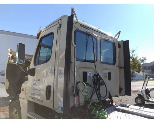 FREIGHTLINER CASCADIA 125 CAB