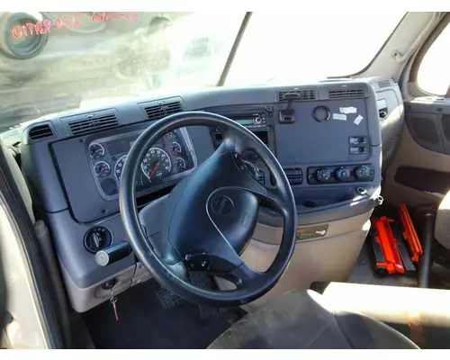 FREIGHTLINER CASCADIA 125 CAB