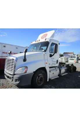 FREIGHTLINER CASCADIA 125 CAB