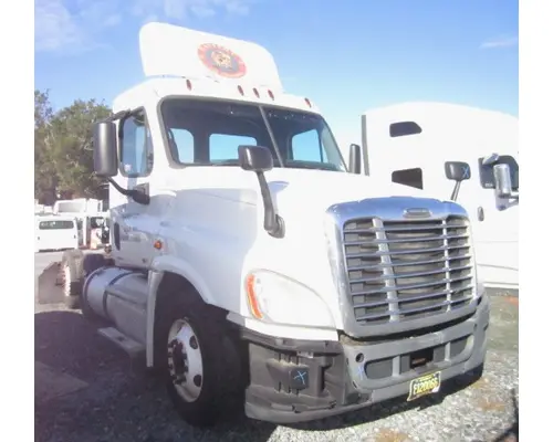 FREIGHTLINER CASCADIA 125 CAB