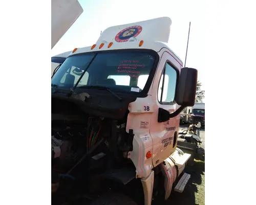 FREIGHTLINER CASCADIA 125 CAB