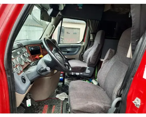 FREIGHTLINER CASCADIA 125 CAB