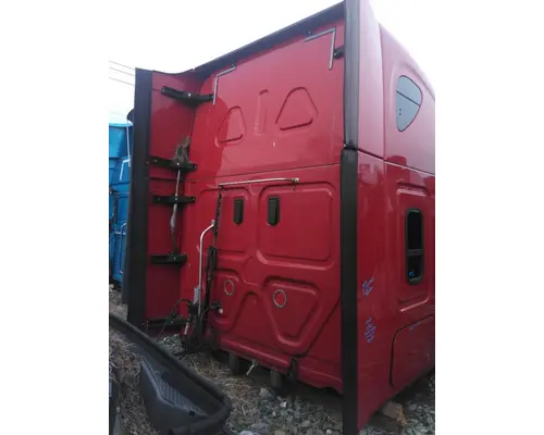 FREIGHTLINER CASCADIA 125 CAB