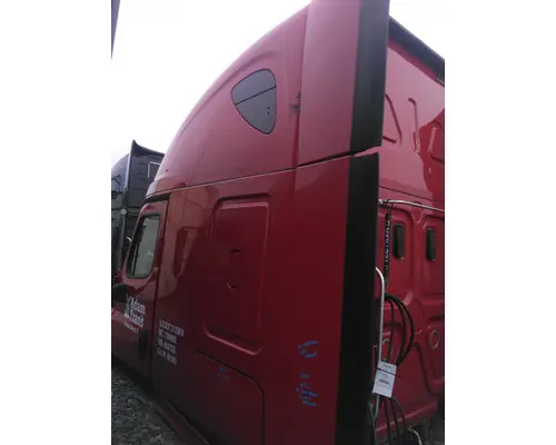 FREIGHTLINER CASCADIA 125 CAB