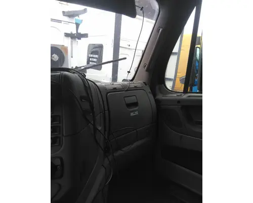 FREIGHTLINER CASCADIA 125 CAB