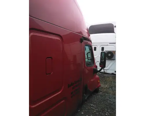 FREIGHTLINER CASCADIA 125 CAB