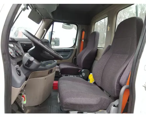 FREIGHTLINER CASCADIA 125 CAB
