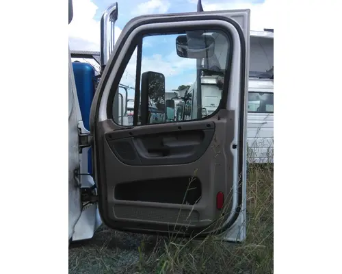 FREIGHTLINER CASCADIA 125 CAB