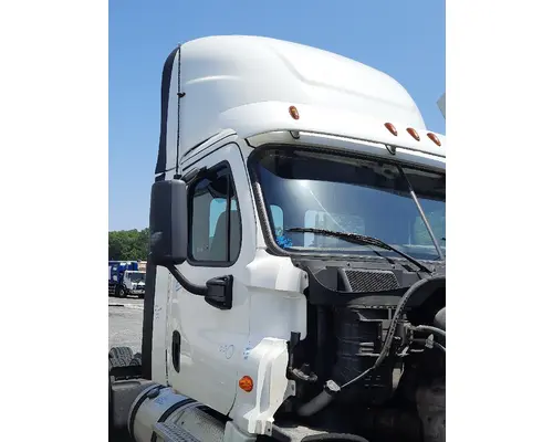 FREIGHTLINER CASCADIA 125 CAB
