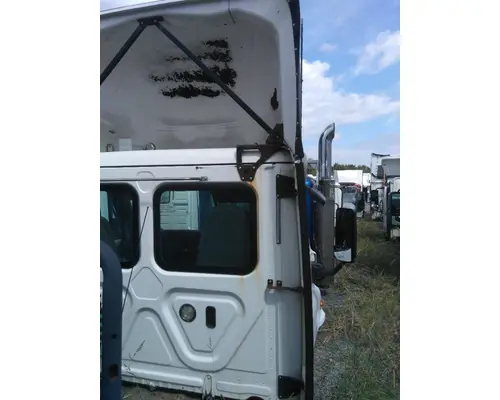 FREIGHTLINER CASCADIA 125 CAB