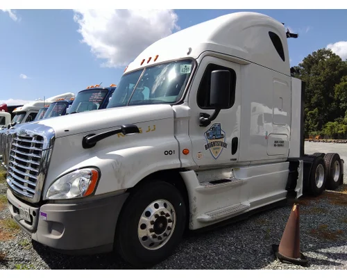 FREIGHTLINER CASCADIA 125 CAB