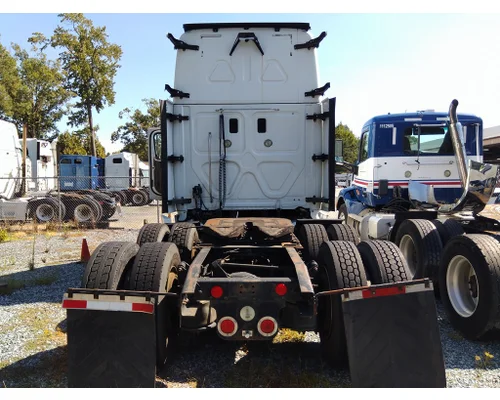 FREIGHTLINER CASCADIA 125 CAB
