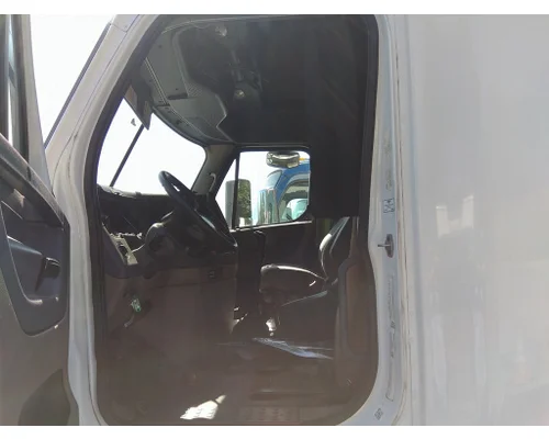 FREIGHTLINER CASCADIA 125 CAB