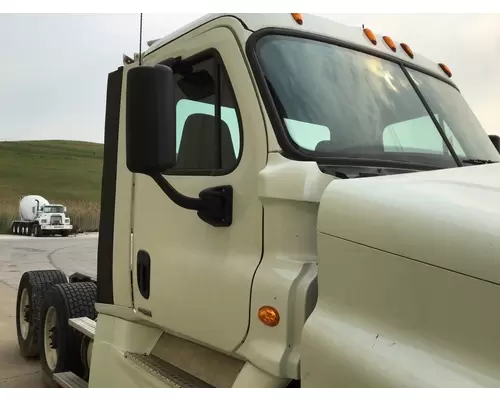 FREIGHTLINER CASCADIA 125 CAB