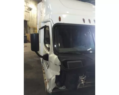 FREIGHTLINER CASCADIA 125 CAB