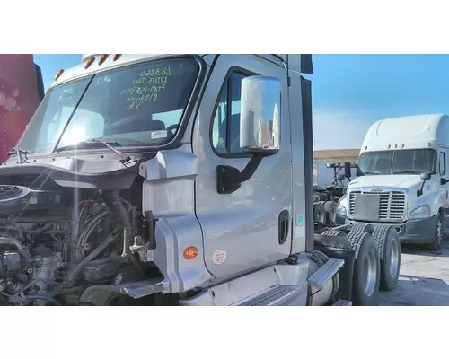 FREIGHTLINER CASCADIA 125 CAB