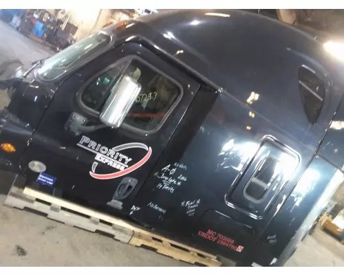 FREIGHTLINER CASCADIA 125 CAB