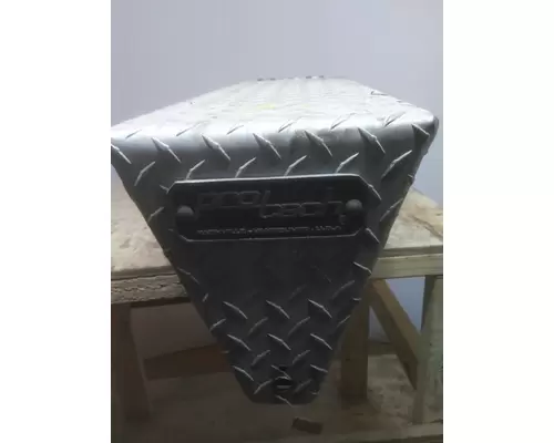 FREIGHTLINER CASCADIA 125 CHAIN HANGER